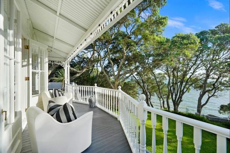 Photo of property in 36 Queen Street, Northcote Point, Auckland, 0627