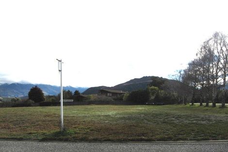 Photo of property in 2 Roto Place, Wanaka, 9305