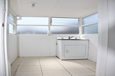 Photo of property in 7/12 Raines Avenue, Forrest Hill, Auckland, 0620