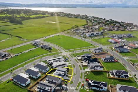 Photo of property in 9 Korowhiti Road, Clarks Beach, 2122