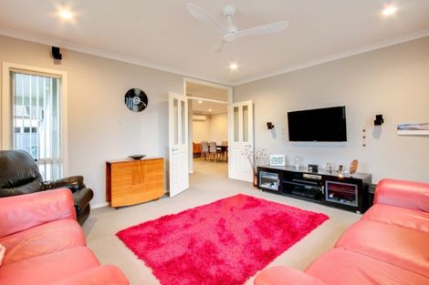 Photo of property in 14 Palliser Place, Poraiti, Napier, 4112