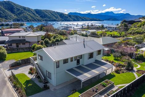 Photo of property in 312e Waikawa Road, Waikawa, Picton, 7220