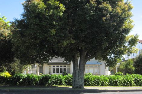 Photo of property in 82 Stout Street, Whataupoko, Gisborne, 4010