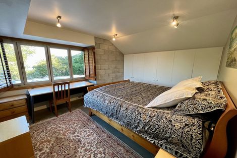 Photo of property in 25a Stanley Point Road, Stanley Point, Auckland, 0624