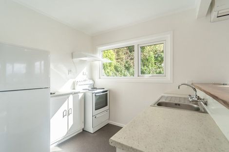 Photo of property in 5 Wye Street, Island Bay, Wellington, 6023