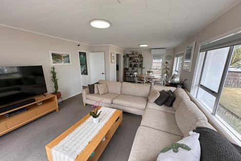 Photo of property in 1/10 Salem Place, Torbay, Auckland, 0630