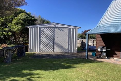 Photo of property in 20 The Crowsnest, Cooks Beach, Whitianga, 3591