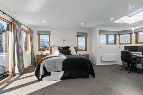 Photo of property in 18 Dublin Street, Queenstown, 9300