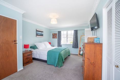 Photo of property in 86 Ruamahanga Crescent, Terrace End, Palmerston North, 4410