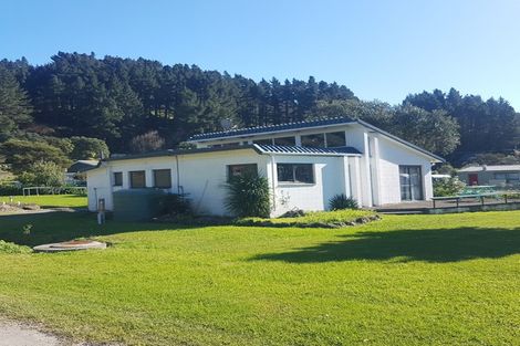 Photo of property in 2 Bolton Place, Hicks Bay, Tikitiki, 4087