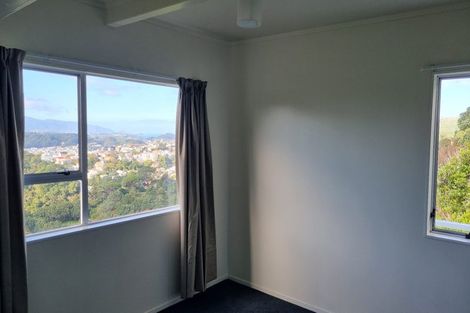 Photo of property in 29a Harbour View Road, Northland, Wellington, 6012
