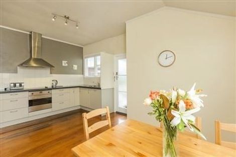 Photo of property in 1/27 Rosedale Road, Pinehill, Auckland, 0632