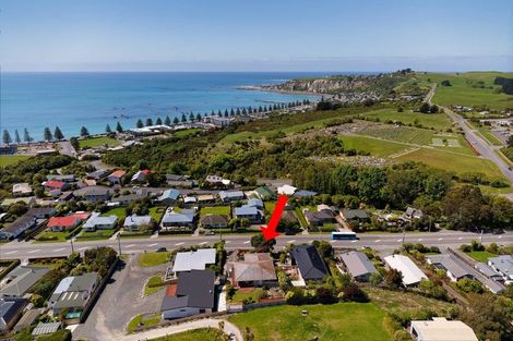 Photo of property in 72 Churchill Street, Kaikoura, 7300