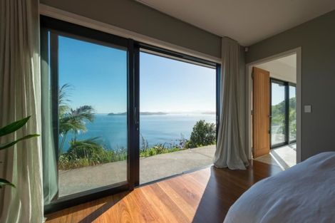 Photo of property in 98 Pukematu Lane, Russell, 0202