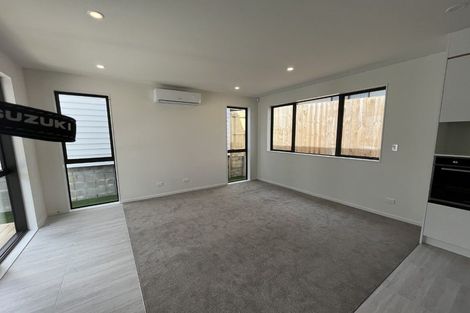 Photo of property in 6/535 Swanson Road, Ranui, Auckland, 0612