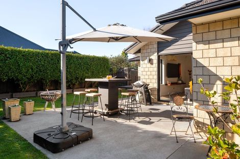 Photo of property in 10 Kentwood Place, Flagstaff, Hamilton, 3210