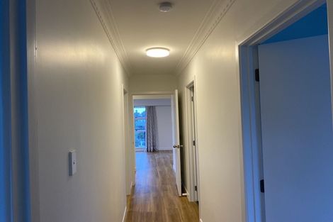 Photo of property in 1/15 Kayeleen Place, Cockle Bay, Auckland, 2014