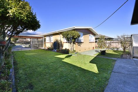 Photo of property in 14 Tennyson Crescent, Stoke, Nelson, 7011