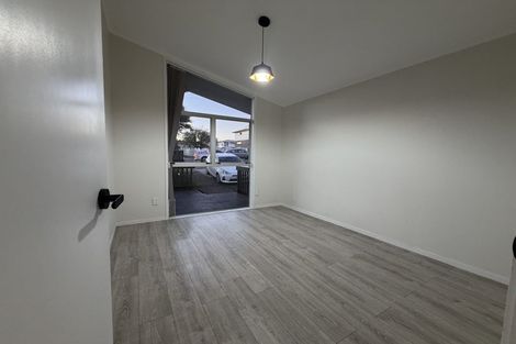 Photo of property in 69 Redoubt Road, Goodwood Heights, Auckland, 2105