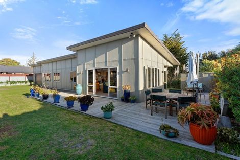 Photo of property in 5 Byron Brown Place, Otaki Beach, Otaki, 5512