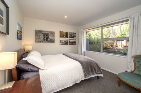 Photo of property in 76 Palatine Terrace, Saint Martins, Christchurch, 8022