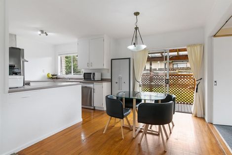 Photo of property in 1/8 Beldon Place, Pakuranga Heights, Auckland, 2010