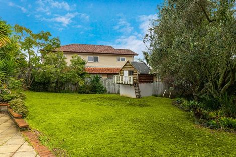 Photo of property in 8 Te Wharau Drive, Greenhithe, Auckland, 0632