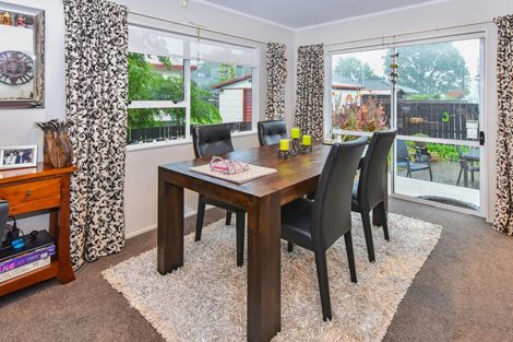 Photo of property in 3 Alpha Street, Papakura, 2110