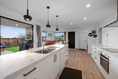 Photo of property in 11 Tangaroa Street, Waitara, 4320