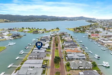 Photo of property in 129 Motu Grande, Pauanui, Hikuai, 3579