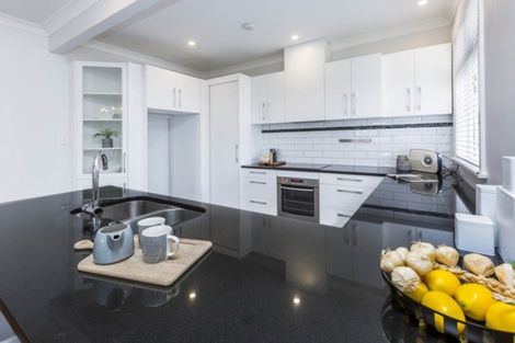 Photo of property in 1/50 King Street, Ebdentown, Upper Hutt, 5018