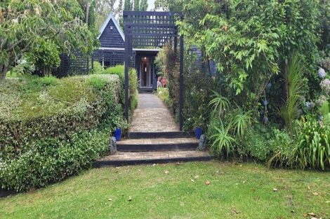 Photo of property in 305 Whananaki Road North, Opuawhanga, Hikurangi, 0181