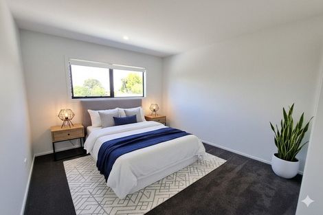 Photo of property in 72a Ocean View Road, Northcote, Auckland, 0627