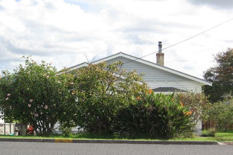 Photo of property in 17 Pleasant Road, Glen Eden, Auckland, 0602