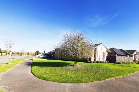 Photo of property in 2 Okuku Place, Hei Hei, Christchurch, 8042
