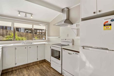 Photo of property in 2/6 Miraka Place, Birkenhead, Auckland, 0626