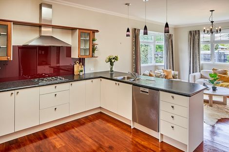Photo of property in 172 Knights Road, Hutt Central, Lower Hutt, 5011