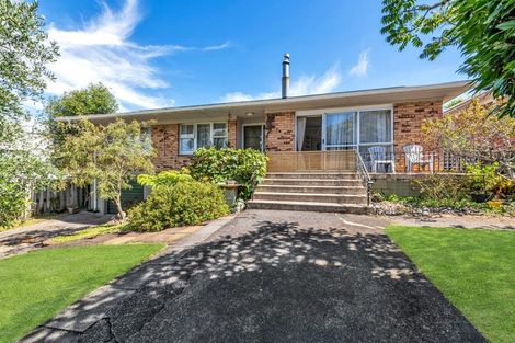 Photo of property in 6 Pegler Drive, Howick, Auckland, 2014