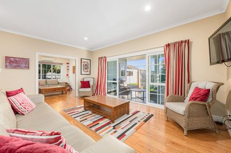 Photo of property in 39 Dittmer Drive, Awapuni, Palmerston North, 4412