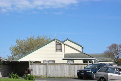 Photo of property in 9 Kapu Grove, Whalers Gate, New Plymouth, 4310