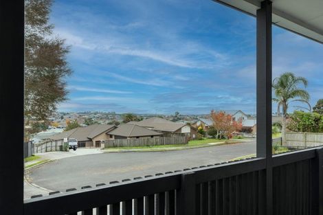 Photo of property in 13 Rosehill Place, Nawton, Hamilton, 3200