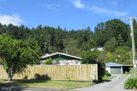 Photo of property in 206 Plateau Road, Te Marua, Upper Hutt, 5018