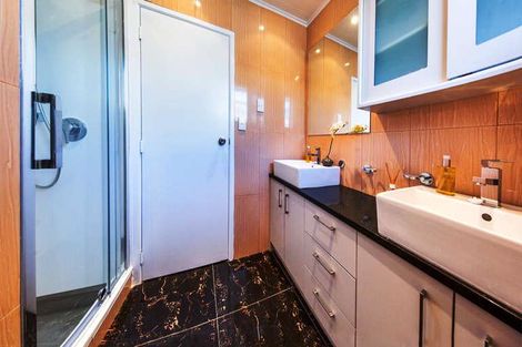 Photo of property in 8 Walden Place, Mangere East, Auckland, 2024