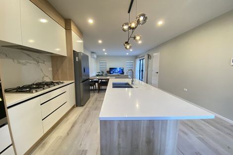 Photo of property in 13a Yule Place, Massey, Auckland, 0614