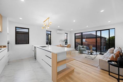 Photo of property in 3c Dawnhaven Drive, Te Atatu Peninsula, Auckland, 0610