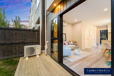 Photo of property in 19 Don Oliver Lane, Glen Eden, 0602