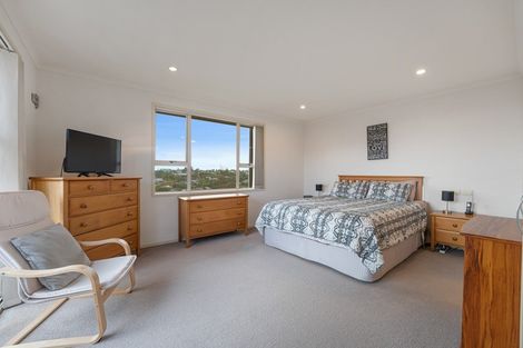 Photo of property in 6 Aotea Street, Welbourn, New Plymouth, 4312