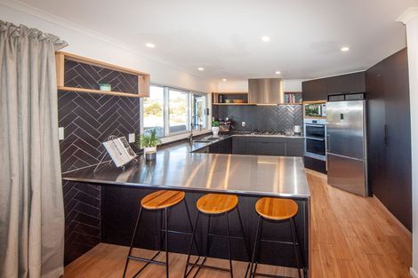 Photo of property in 65 Hawtrey Terrace, Churton Park, Wellington, 6037