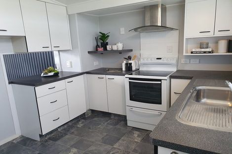 Photo of property in 2 Drury Street, Cloverlea, Palmerston North, 4412