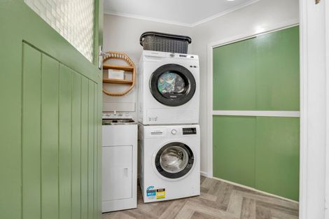 Photo of property in 81 College Road, Edgecumbe, 3120